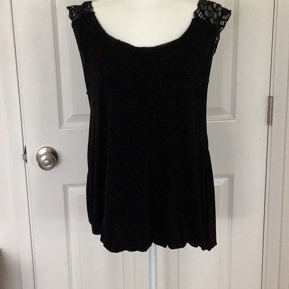 Free People Free Flowing Black Jersey Knit Blouson Tank with Open Lace Back - Picture 4 of 11